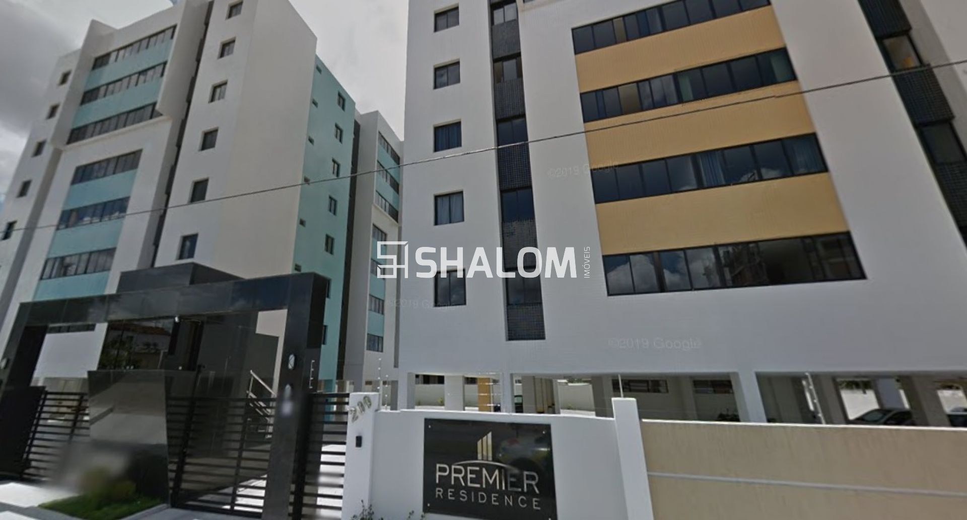 Vende-se apartamento no Premier Residence