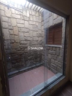 Vende-se casa para ponto comercial na Av Floriano Peixoto