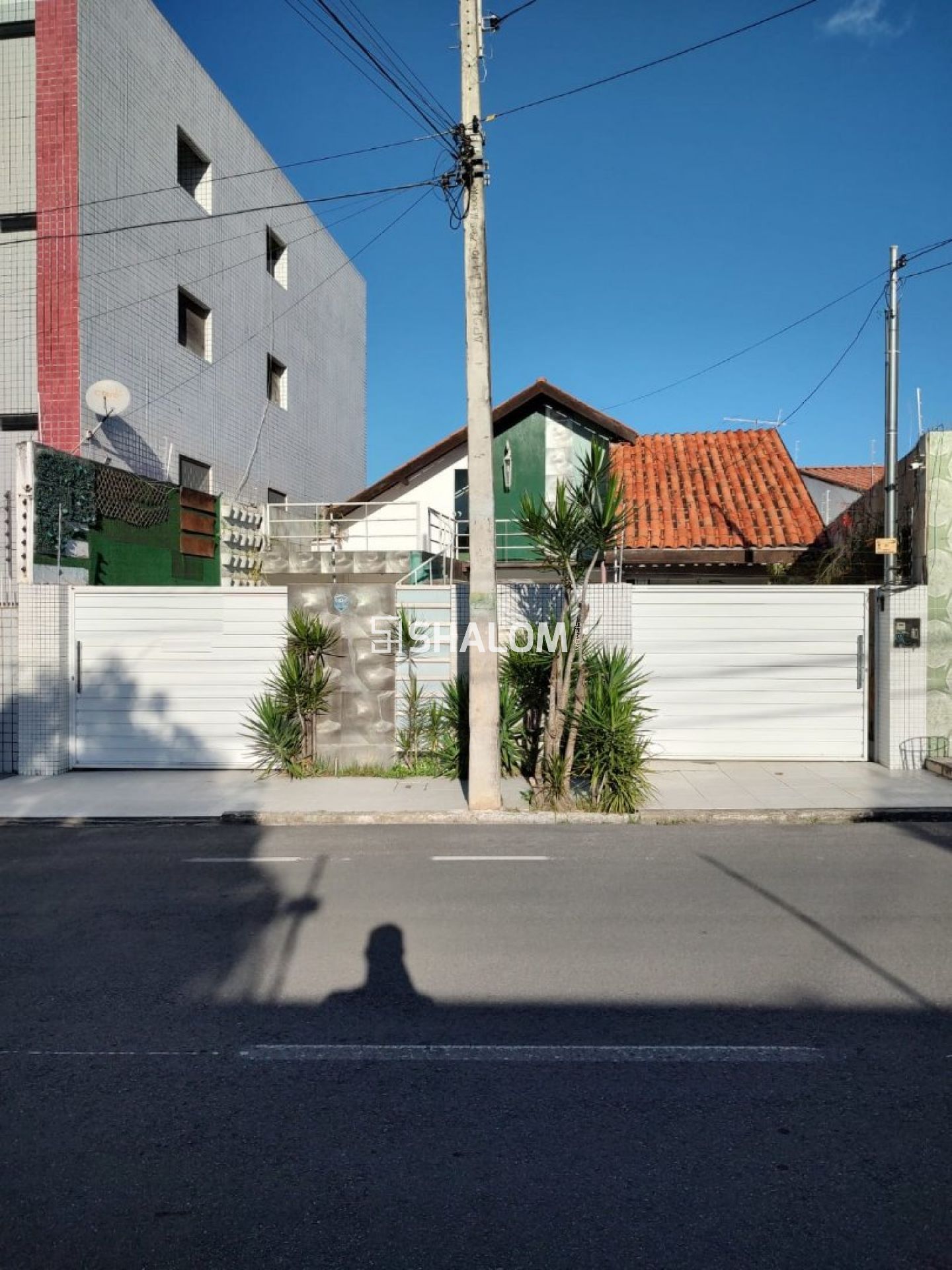 Vende-se casa de 3 quartos no bairro da Conceição