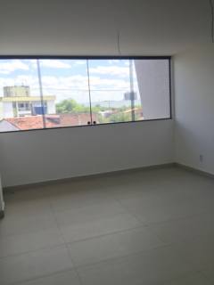 Aluga-se sala comercial no Empresarial Rosália Pereira
