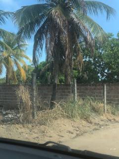 Vende-se lote na praia de Jacumã