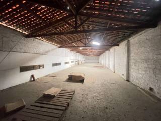 Vende-se Galpão comercial no Bairro da Liberdade