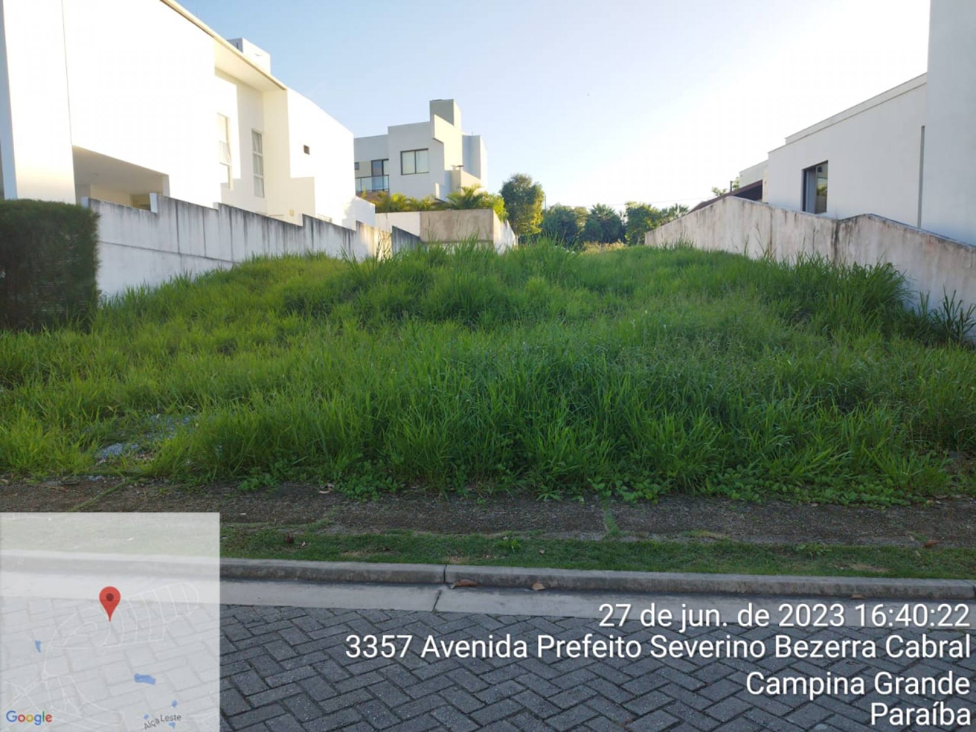 Vende-se lote no Alphaville por R$450mil