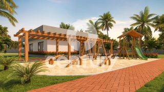 RIVIERA BEACH RESIDENCE