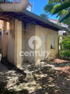 Casa a venda na Rua Boquim