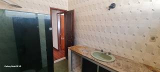 ÓTIMA CASA COM VOCAÇÃO COMERCIAL E RESIDENCIAL A VENDA