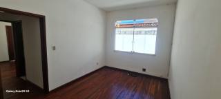 ÓTIMA CASA COM VOCAÇÃO COMERCIAL E RESIDENCIAL A VENDA