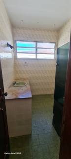 ÓTIMA CASA COM VOCAÇÃO COMERCIAL E RESIDENCIAL A VENDA