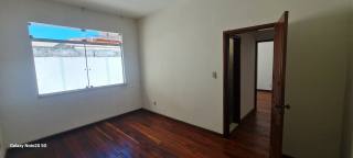 ÓTIMA CASA COM VOCAÇÃO COMERCIAL E RESIDENCIAL A VENDA