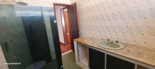 ÓTIMA CASA COM VOCAÇÃO COMERCIAL E RESIDENCIAL A VENDA