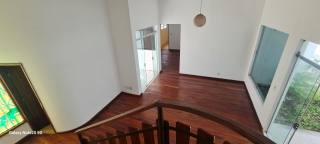 ÓTIMA CASA COM VOCAÇÃO COMERCIAL E RESIDENCIAL A VENDA