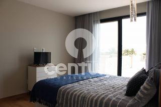 EXUBERANTE MANSÃO PÉ-NA-AREIA EM NO CONDOMÍNIO DAMHA