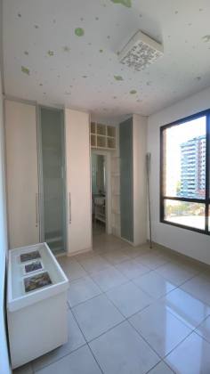 Apartamento no Hélder Câmara com 3 quartos sendo 3 suítes no Jardins Aracaju