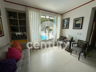 Casa com 3/4 sendo 01 suite, com piscina no Condominio Le Soleil.