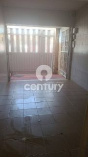 Casa com 03 pavimentos para Alugar Bairro Getúlio Vargas