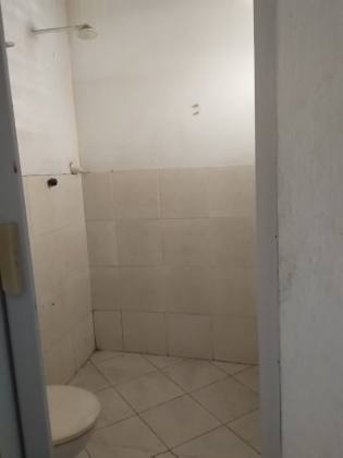 Casa a Venda com 02 quartos e 03 Kitinets, Próximo a Rua Rio Grande do Sul