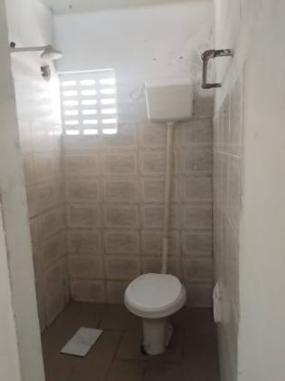 Casa a Venda com 02 quartos e 03 Kitinets, Próximo a Rua Rio Grande do Sul