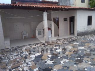 Casa à venda no bairro Getúlio Vargas