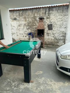 Casa Para Vender com 5 quartos 1 suítes no bairro Jabotiana em Aracaju