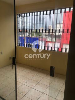 Casa Para Vender com 5 quartos 3 suítes no bairro Centro em Aracaju