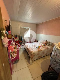 Casa Para Vender com 6 quartos 3 suítes no bairro Marivan em Aracaju