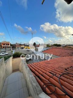 Casa Para Vender com 6 quartos 3 suítes no bairro Marivan em Aracaju