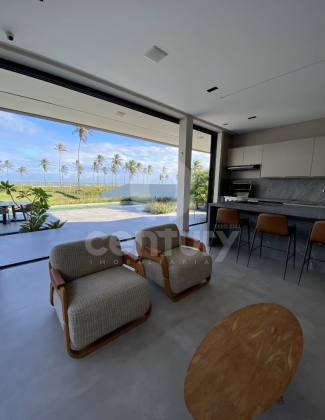 Viva o Sonho! Casa de Alto Padrão no Damha Residencial com Vista Permanente para o Mar!