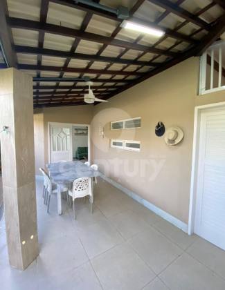 Casa 3/4 PORTAL DAS ÁGUAS: Seu Paraíso EXCLUSIVO FRENTE MAR com VISTA LIVRE ETERNA!