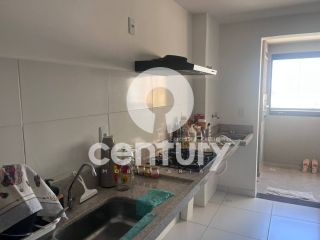 Apartamento Para Vender com 2 quartos 1 suítes no Cond. Golden Village em Barra Dos Coqueiros
