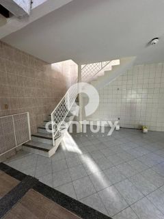 Edifício Comercial Para Vender com 4 quartos 1 suítes no bairro Aeroporto									<<< Selecione uma Cidade em 													<<< Selecione um Estado