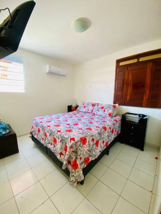 Casa a venda vizinho ao Aeroporto