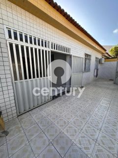 Casa Para Vender com 3 quartos 1 suítes no bairro LUZIA em Aracaju