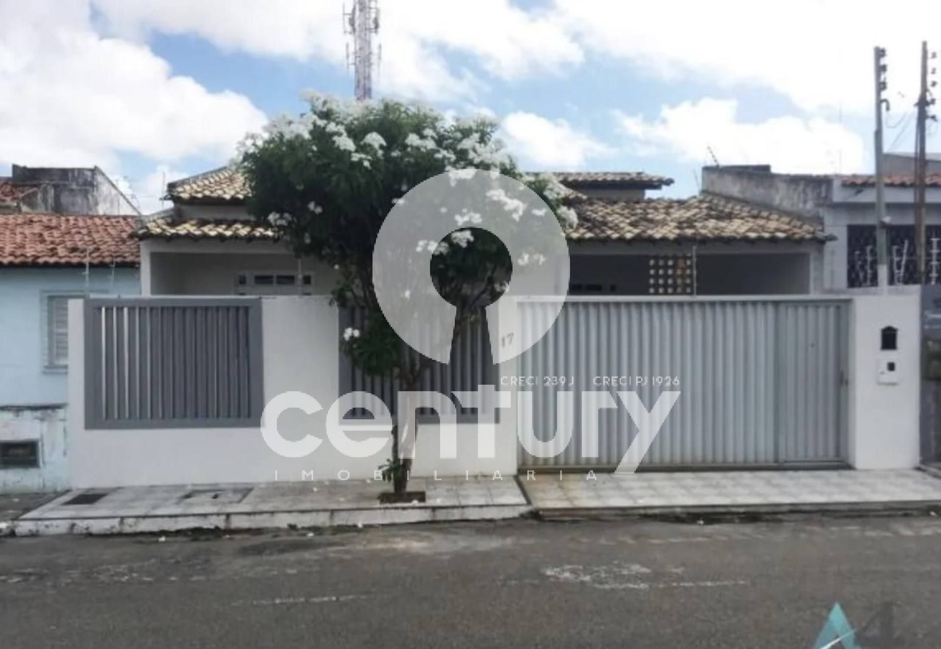Casa Para Vender com 3 quartos 1 suítes no bairro LUZIA em Aracaju
