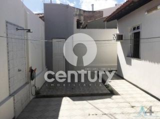 Casa Para Vender com 3 quartos 1 suítes no bairro LUZIA em Aracaju
