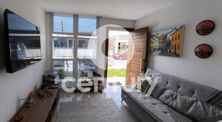 Casa de Condomínio Para Vender com 2 quartos 1 suítes no Cond. Barra Garden