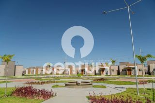 Casa de Condomínio Para Vender com 2 quartos 1 suítes no Cond. Barra Garden