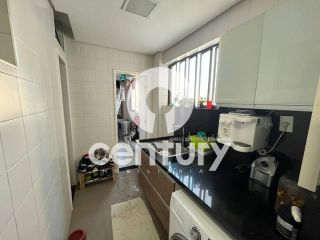 Apartamento com 3 quartos,1 suítes e dependência completa no bairro Grageru em Aracaju