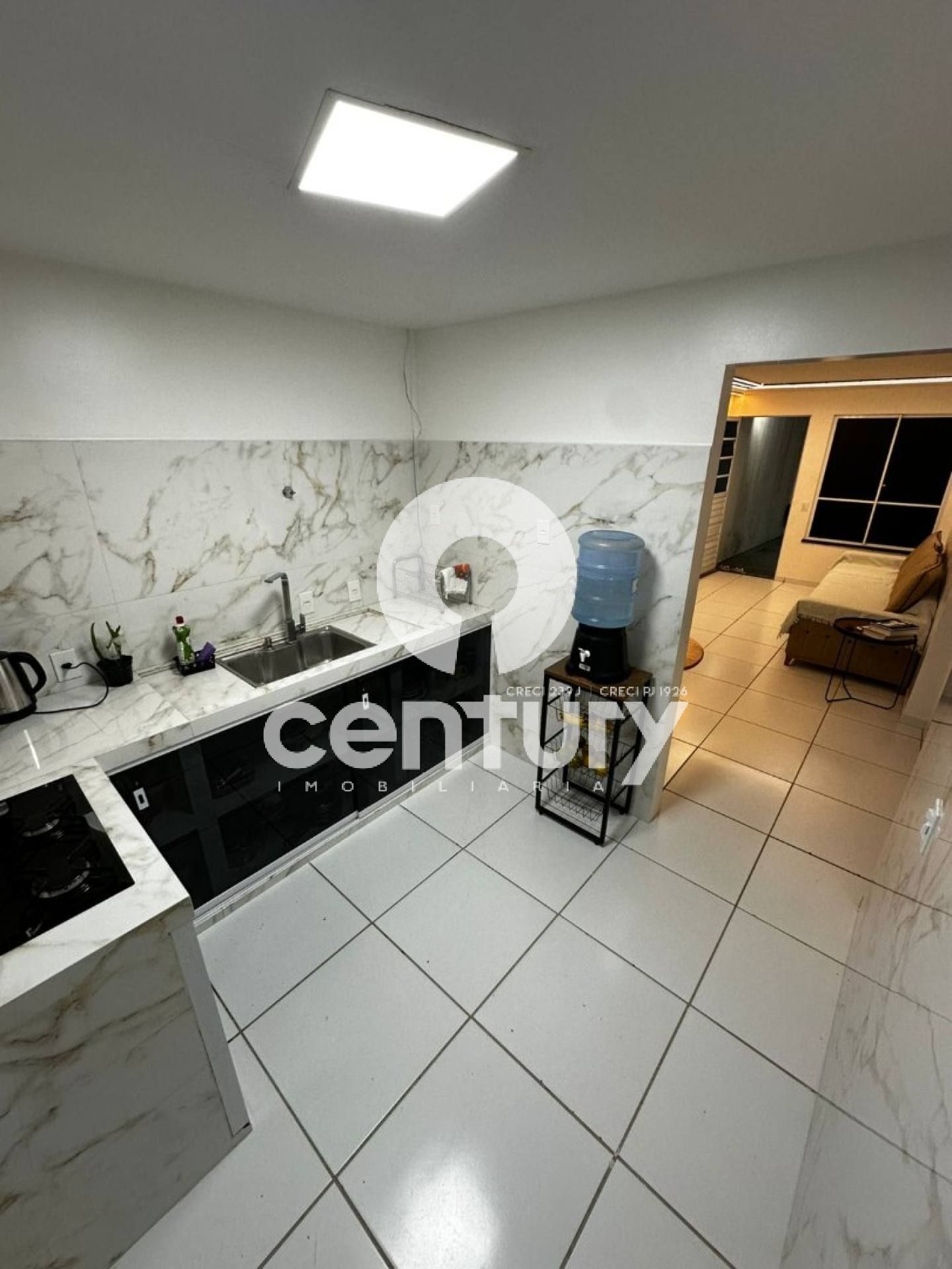 Casa com 2/4 reformada pronta pra morar