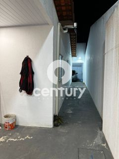Casa com 2/4 reformada pronta pra morar