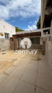Casa Para Vender com 4 quartos 4 suítes no bairro Cirurgia em Aracaju