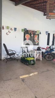 Casa Para Alugar com 3 quartos 1 suítes no bairro Aeroporto em Aracaju