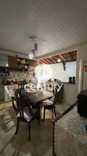 Casa Para Alugar com 3 quartos 1 suítes no bairro Aeroporto em Aracaju