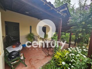 Casa Para Vender com 2 quartos sendo 1 suítes em Laranjeiras