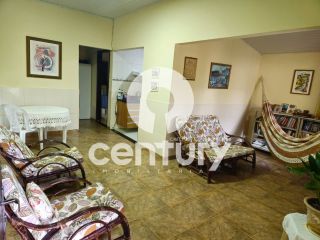 Casa Para Vender com 2 quartos sendo 1 suítes em Laranjeiras