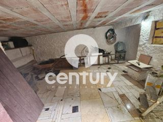 Casa Para Vender com 2 quartos sendo 1 suítes em Laranjeiras