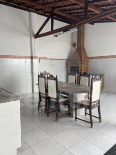 Casa à venda no bairro Suíssa