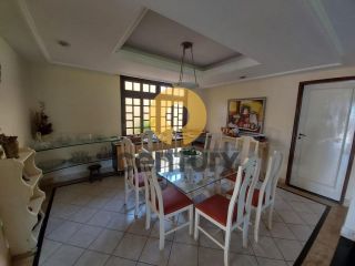 Casa à venda na Atalaia