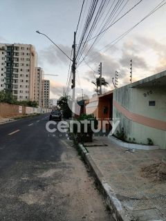 Casa Para Vender com 4 quartos 2 suítes no bairro Coroa do Meio em Aracaju