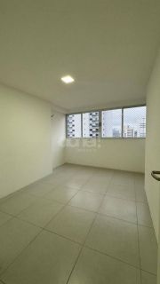 Edifício River Place, 4 quartos e quatro banheiros no Maurício de Nassau.
