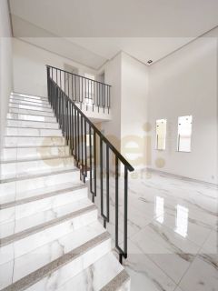 AUSTIN RESIDENCE
